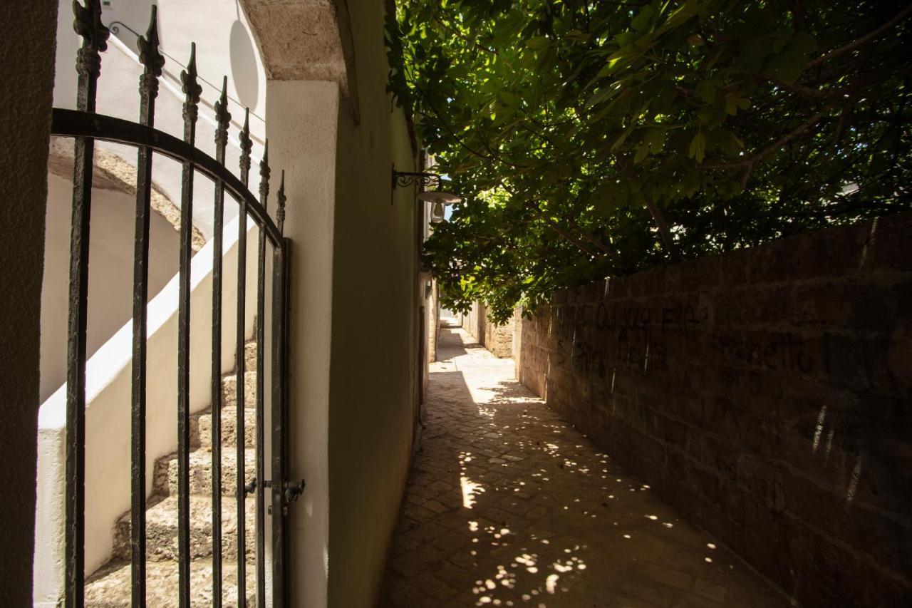 Bed and Breakfast Don Alfonso Dimora D'epoca Racale Esterno foto
