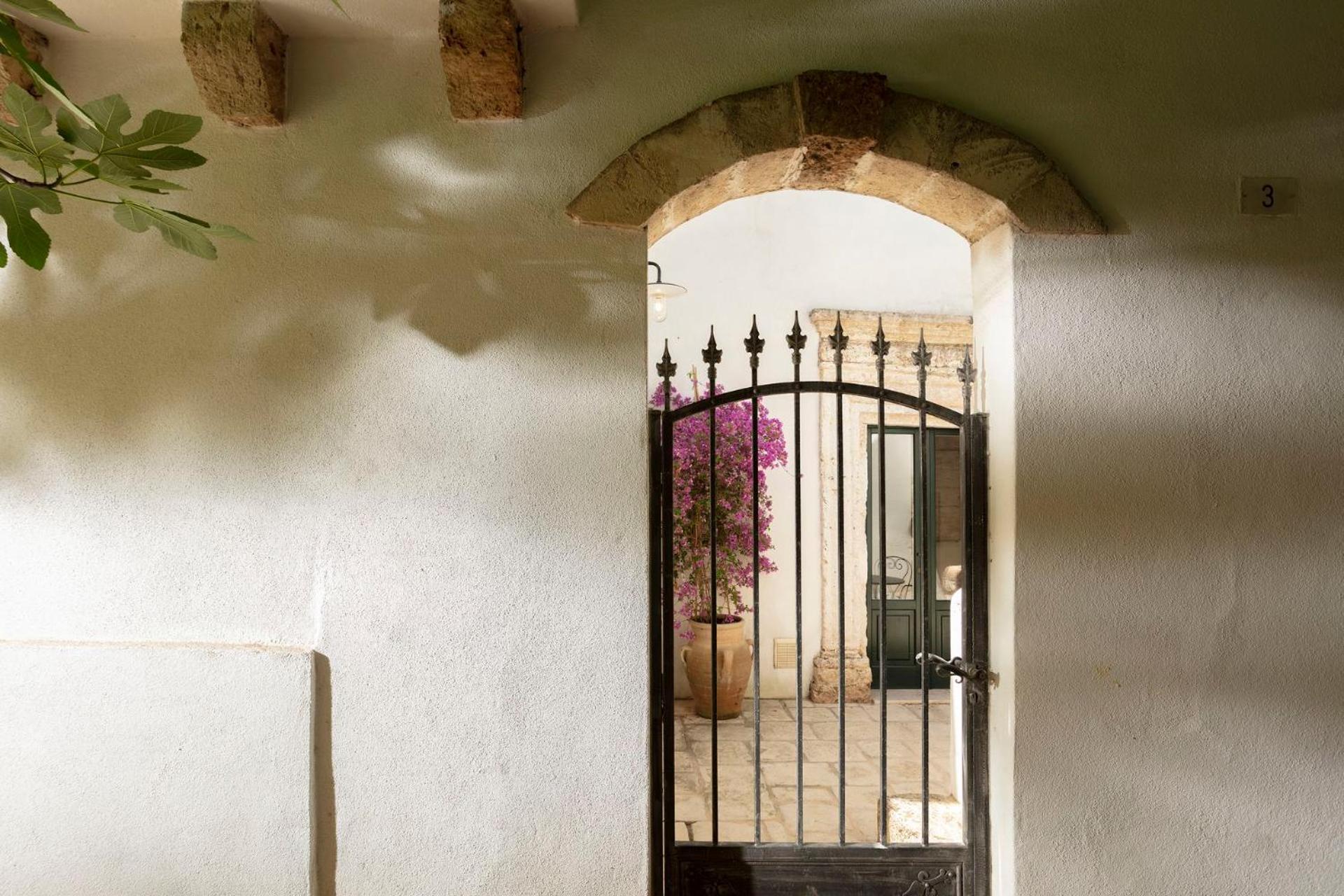 Bed and Breakfast Don Alfonso Dimora D'epoca Racale Esterno foto